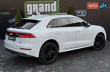 Внедорожник / Кроссовер Audi Q8 2023 в 
