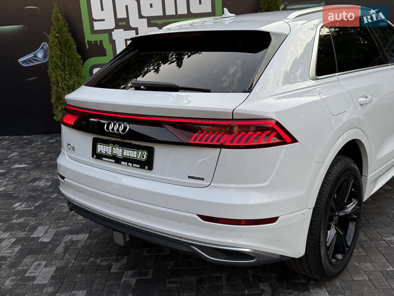 Внедорожник / Кроссовер Audi Q8 2023 в Киеве