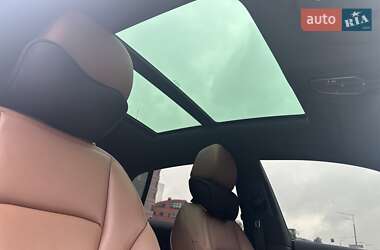 Внедорожник / Кроссовер Audi Q8 2021 в 