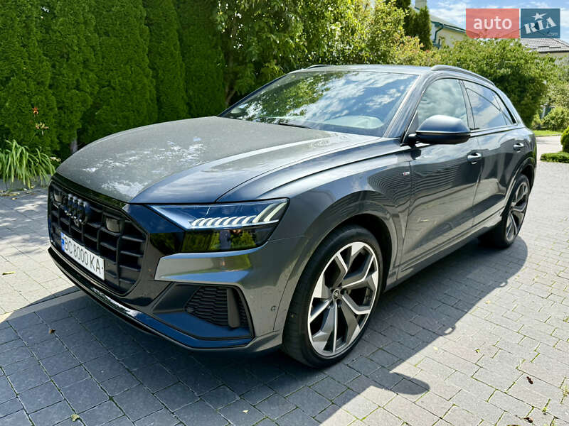Audi Q8 2021