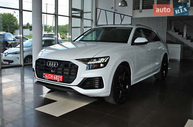 Внедорожник / Кроссовер Audi Q8 2023 в Ровно