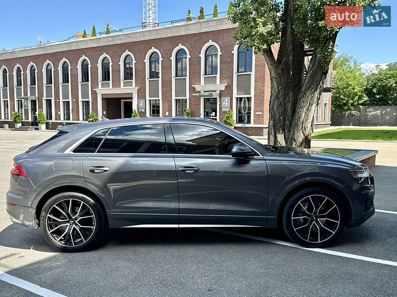 Позашляховик / Кросовер Audi Q8 2019 в Києві
