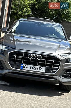 Внедорожник / Кроссовер Audi Q8 2019 в 