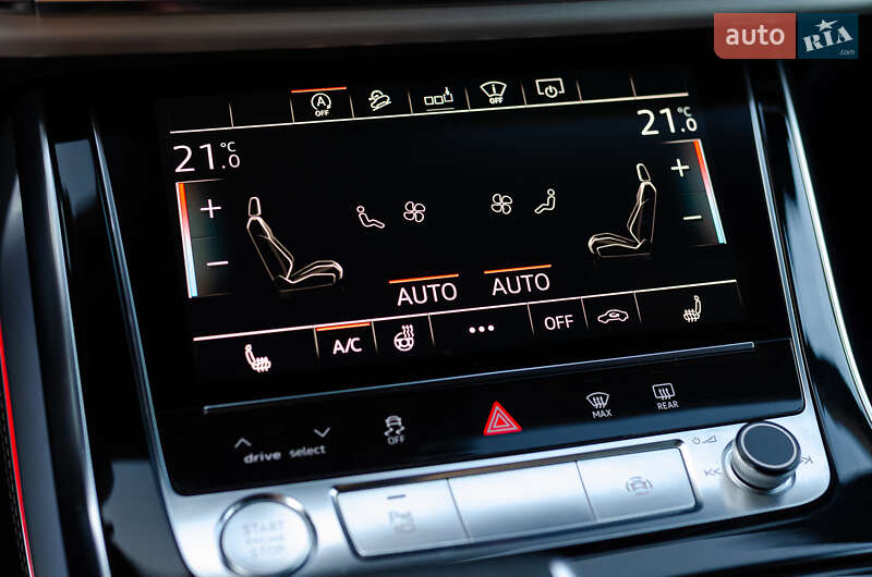 Внедорожник / Кроссовер Audi Q8 2019 в Киеве