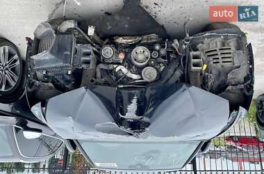 Внедорожник / Кроссовер Audi Q8 2018 в 