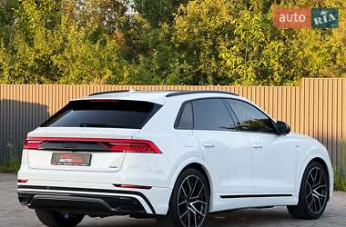 Внедорожник / Кроссовер Audi Q8 2020 в 