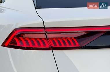 Внедорожник / Кроссовер Audi Q8 2020 в 