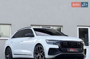 Позашляховик / Кросовер Audi Q8 2020 в Луцьку