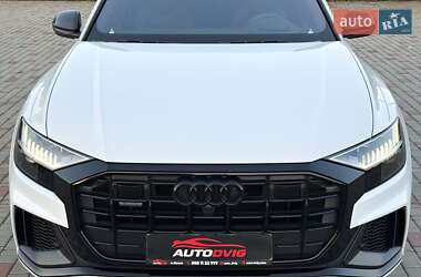 Внедорожник / Кроссовер Audi Q8 2020 в 