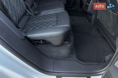 Внедорожник / Кроссовер Audi Q8 2020 в 