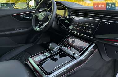Внедорожник / Кроссовер Audi Q8 2020 в 