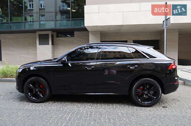 Внедорожник / Кроссовер Audi Q8 2022 в 