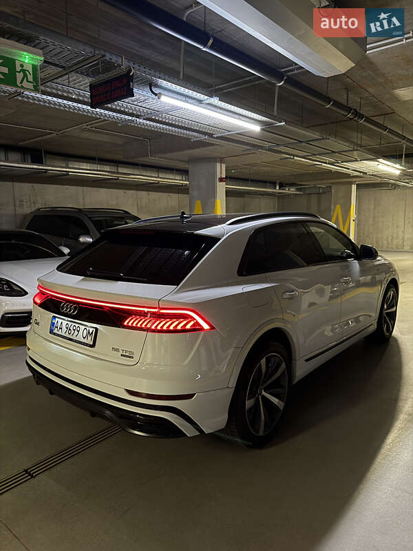 Внедорожник / Кроссовер Audi Q8 2019 в Киеве