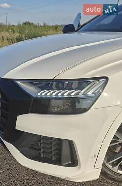Внедорожник / Кроссовер Audi Q8 2019 в 