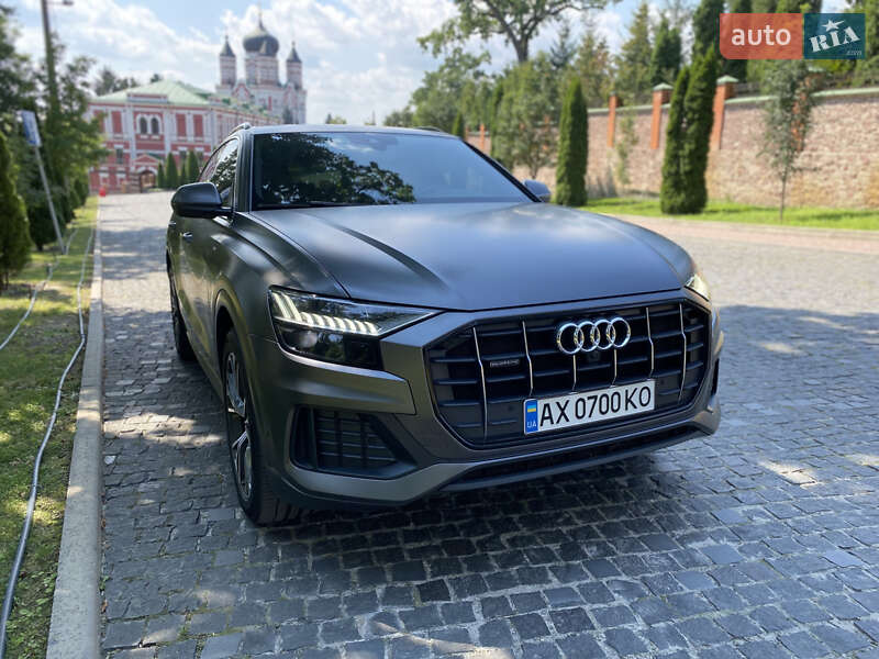 Внедорожник / Кроссовер Audi Q8 2020 в Киеве
