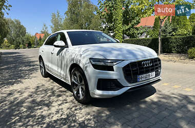 Внедорожник / Кроссовер Audi Q8 2020 в 