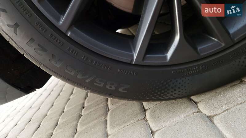 Внедорожник / Кроссовер Audi Q8 2023 в Киеве