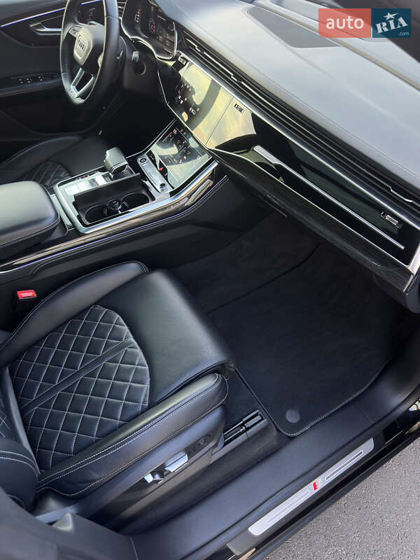 Внедорожник / Кроссовер Audi Q8 2021 в Днепре фото 24 Внедорожник / Кроссовер Audi Q8 2021 в Днепре