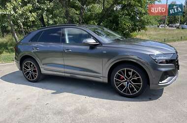 Внедорожник / Кроссовер Audi Q8 2020 в Киеве