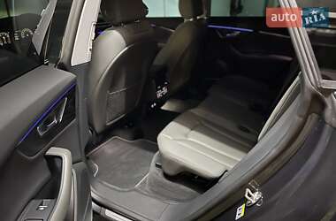 Внедорожник / Кроссовер Audi Q8 2020 в 