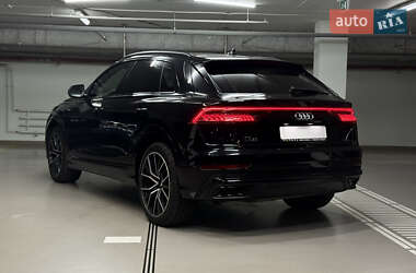 Внедорожник / Кроссовер Audi Q8 2018 в 
