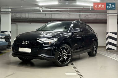 Внедорожник / Кроссовер Audi Q8 2018 в 