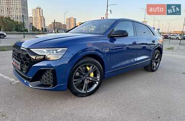 Внедорожник / Кроссовер Audi Q8 2024 в 