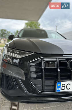 Внедорожник / Кроссовер Audi Q8 2019 в 