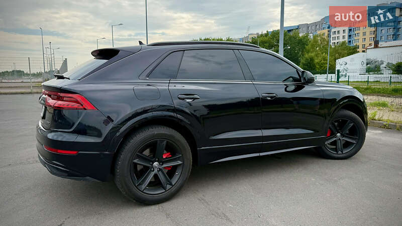 Внедорожник / Кроссовер Audi Q8 2018 в Шептицькому