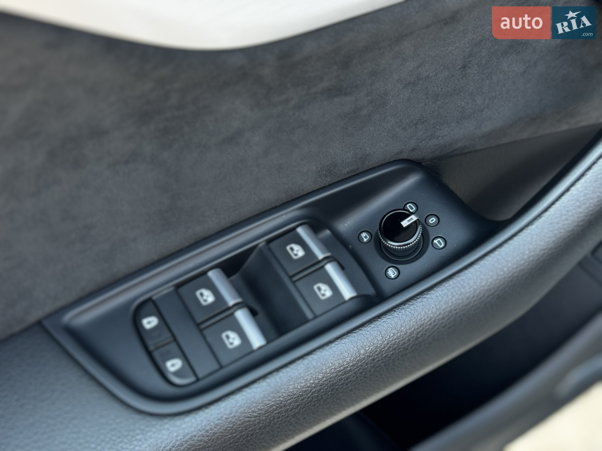 2020 Audi Q8 - мініатюра 26