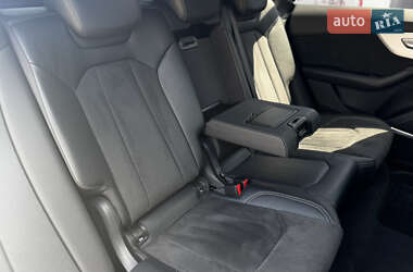 Внедорожник / Кроссовер Audi Q8 2020 в 