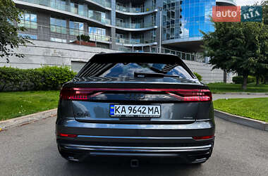 Внедорожник / Кроссовер Audi Q8 2021 в 