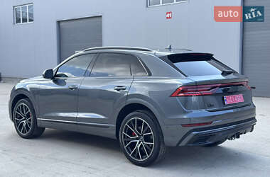 Внедорожник / Кроссовер Audi Q8 2023 в 