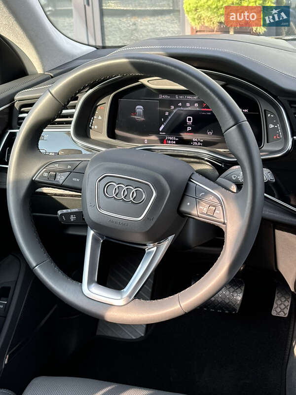 Внедорожник / Кроссовер Audi Q8 2023 в Львове