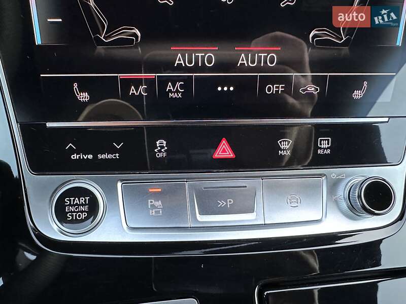 Внедорожник / Кроссовер Audi Q8 2023 в Киеве