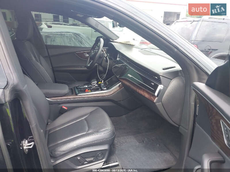 Внедорожник / Кроссовер Audi Q8 2020 в Львове