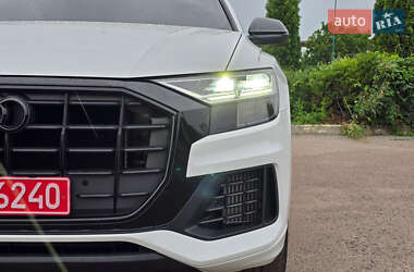 Внедорожник / Кроссовер Audi Q8 2019 в 
