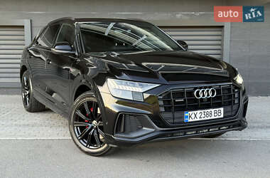 Внедорожник / Кроссовер Audi Q8 2022 в Киеве