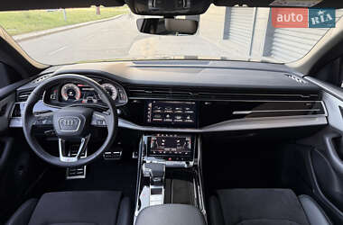 Внедорожник / Кроссовер Audi Q8 2022 в 