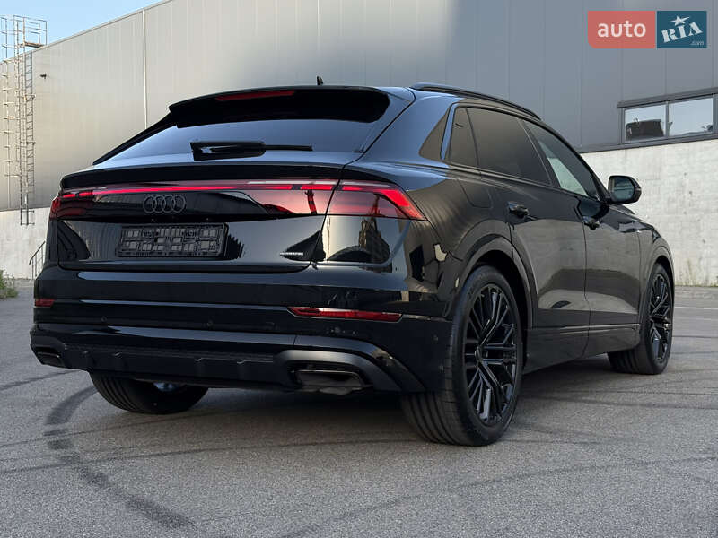 Внедорожник / Кроссовер Audi Q8 2025 в Киеве