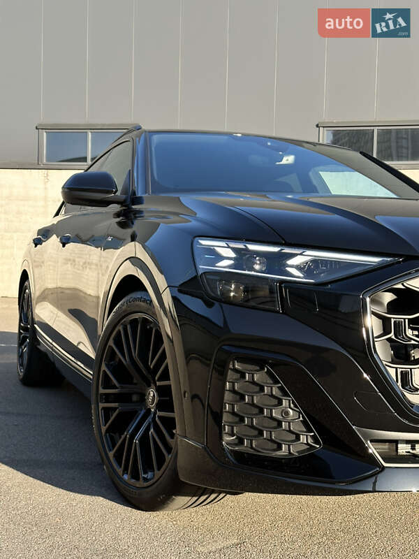 Внедорожник / Кроссовер Audi Q8 2025 в Киеве