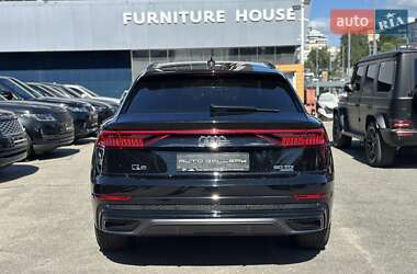 Внедорожник / Кроссовер Audi Q8 2018 в 