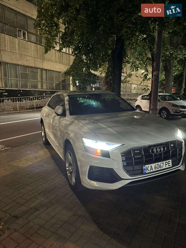 Внедорожник / Кроссовер Audi Q8 2018 в Киеве