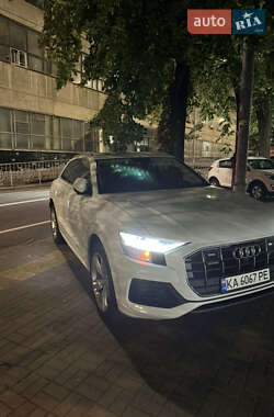 Позашляховик / Кросовер Audi Q8 2018 в 
