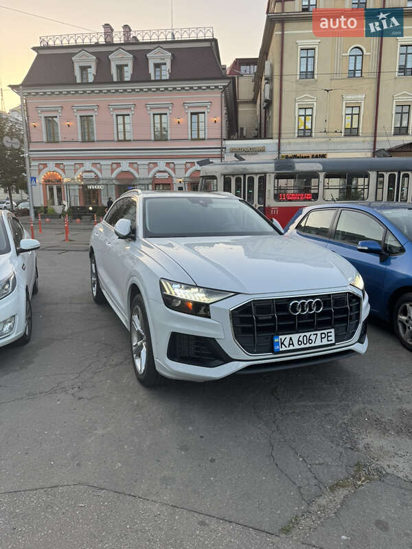 Внедорожник / Кроссовер Audi Q8 2018 в Киеве