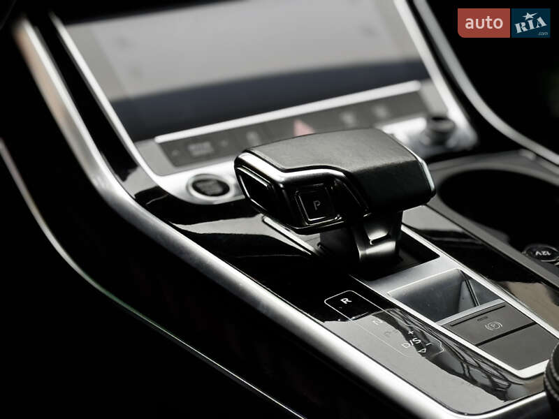 Внедорожник / Кроссовер Audi Q8 2020 в Ивано-Франковске