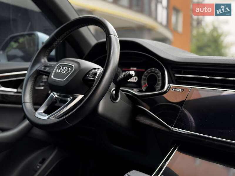 Внедорожник / Кроссовер Audi Q8 2020 в Ивано-Франковске