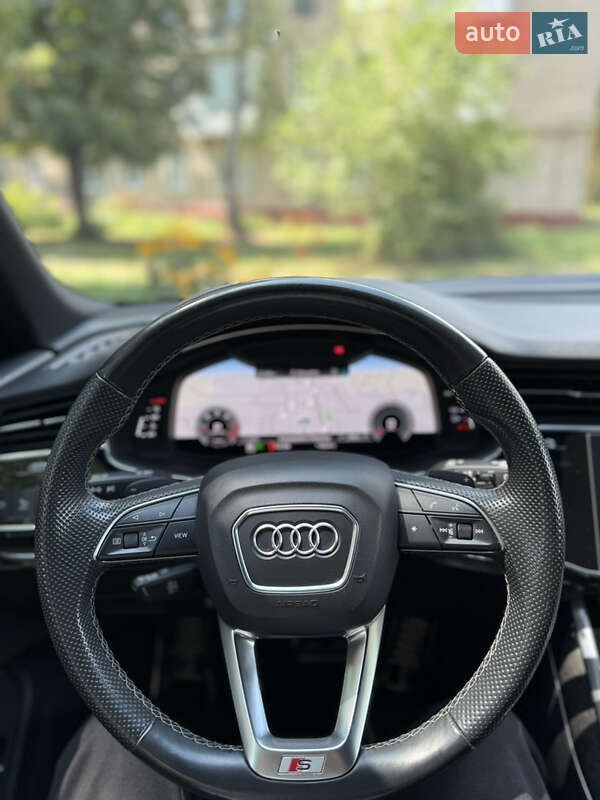 Внедорожник / Кроссовер Audi Q8 2020 в Харькове