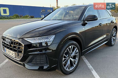 Внедорожник / Кроссовер Audi Q8 2023 в 