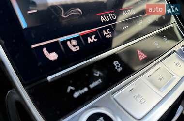 Внедорожник / Кроссовер Audi Q8 2023 в 